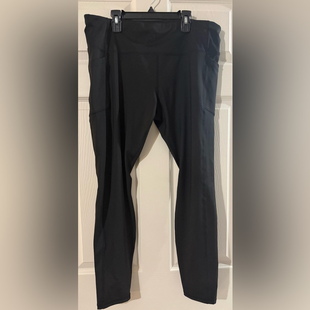 AVIA Black High-Waisted Leggings